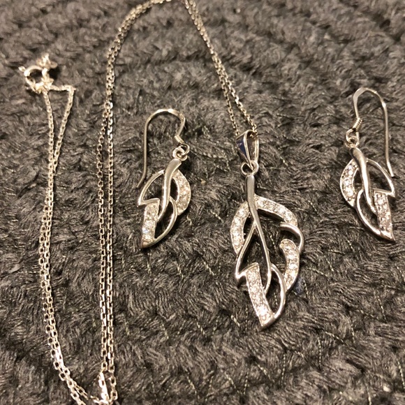 LEAF SHAPED SET - Picture 2 of 4